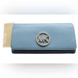 Michael Kors Fulton Snap Continental Pebbled Leather Wallet Light Sky Pale Blue